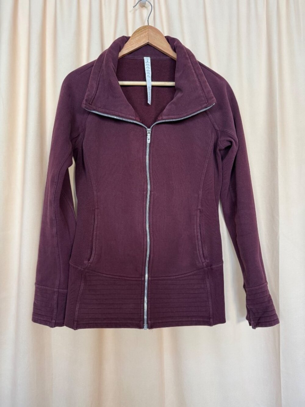 Lululemon Radiant Jacket Burgundy Cowl Neck Full Zip Women's Size 10 Athleisure